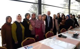 Isparta Belediye Başkanı Şükrü Başdeğirmen Gül Hanımlar Grubuyla Buluştu