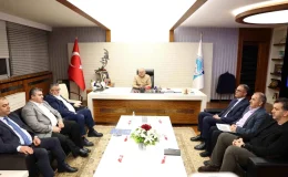 Kayseri Büyükşehir Belediye Başkanı Dr. Memduh Büyükkılıç, Gece Mesaisine Devam Ediyor