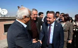 Antalya Büyükşehir Belediye Başkanı Muhittin Böcek, Korkuteliler Derneği ve Antalya Yörükler Derneği’ni ziyaret etti