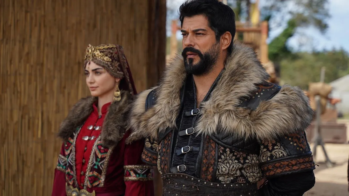 Kuruluş Osman’da Osman Bey dört koldan kuşatılıyor!