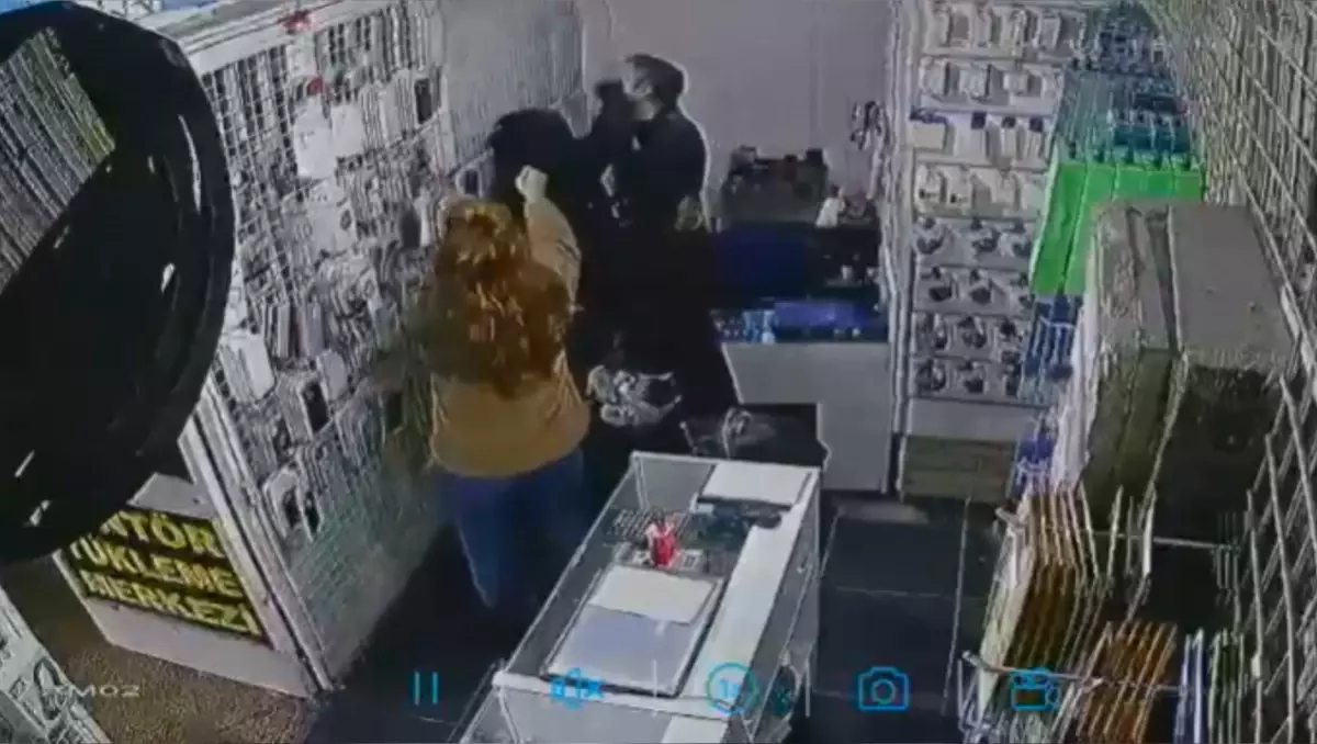 Şişli’de Telefon Tamiri Tartışması Yüzünden Kavga Çıktı