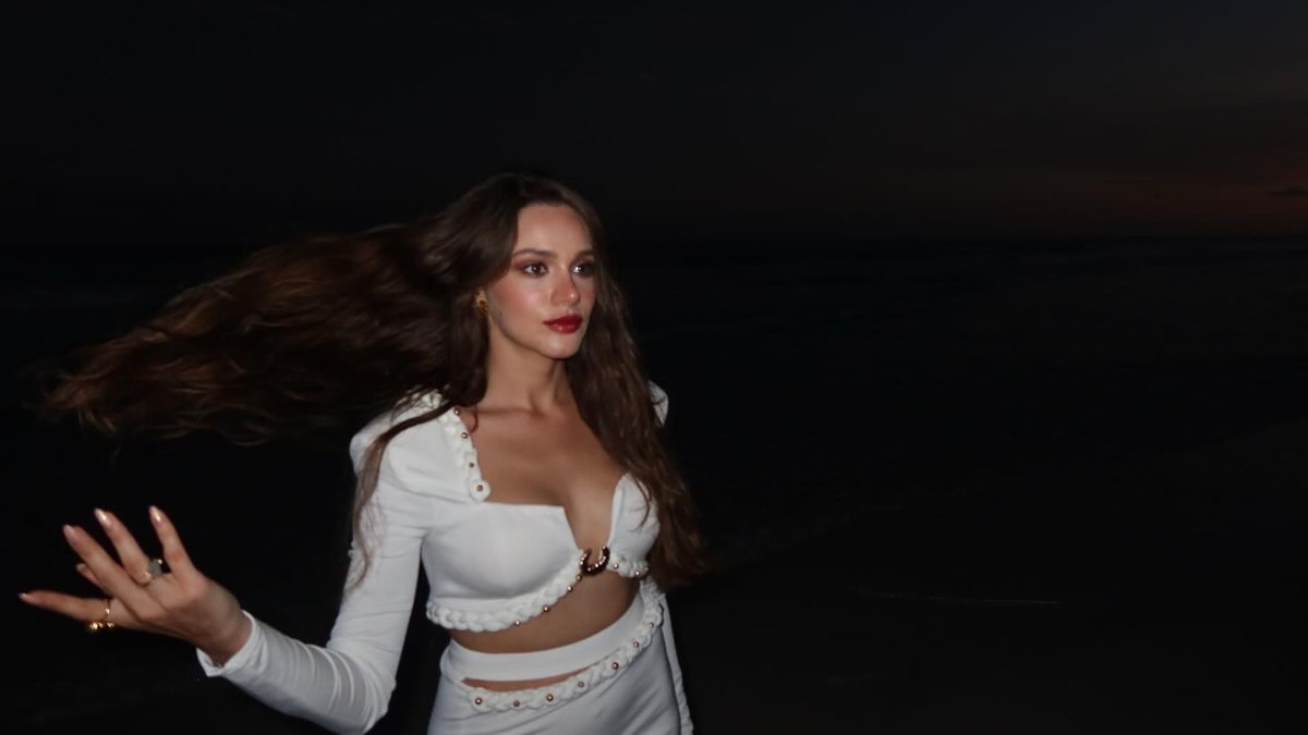 Hudutsuz Sevda’nın Zeynep’i Miray Daner sevgilisini paylaştı! Fotoğrafa beğeni yağdı