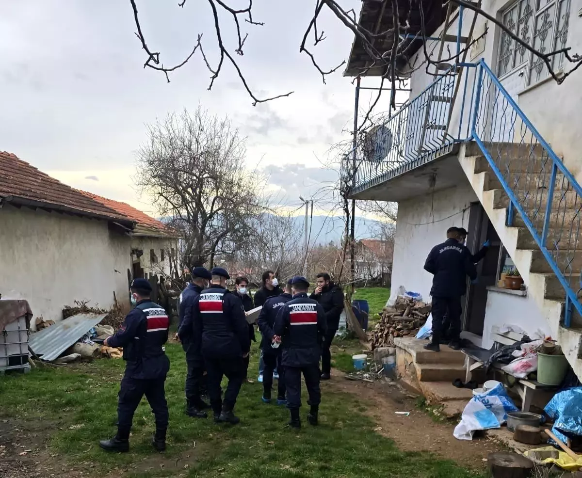 Dursunbey’de Çift Sobadan Gazdan Öldü