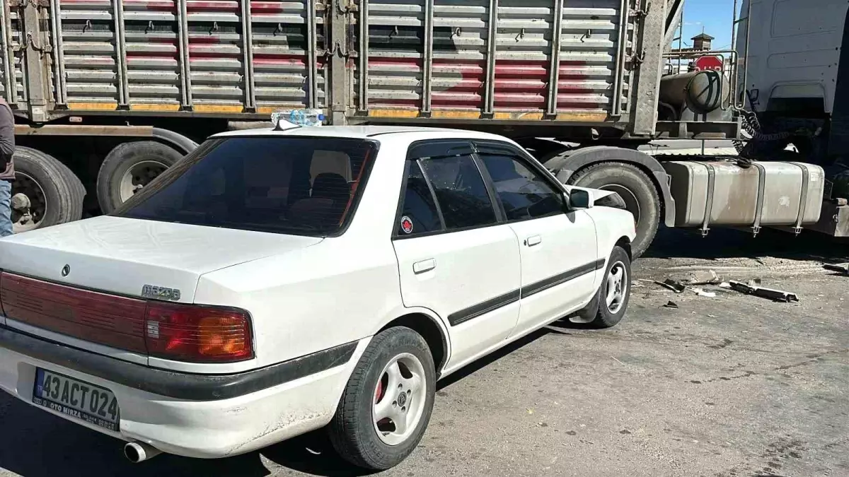 Uşak’ta Trafik Kazası: Bir Kişi Yaralandı